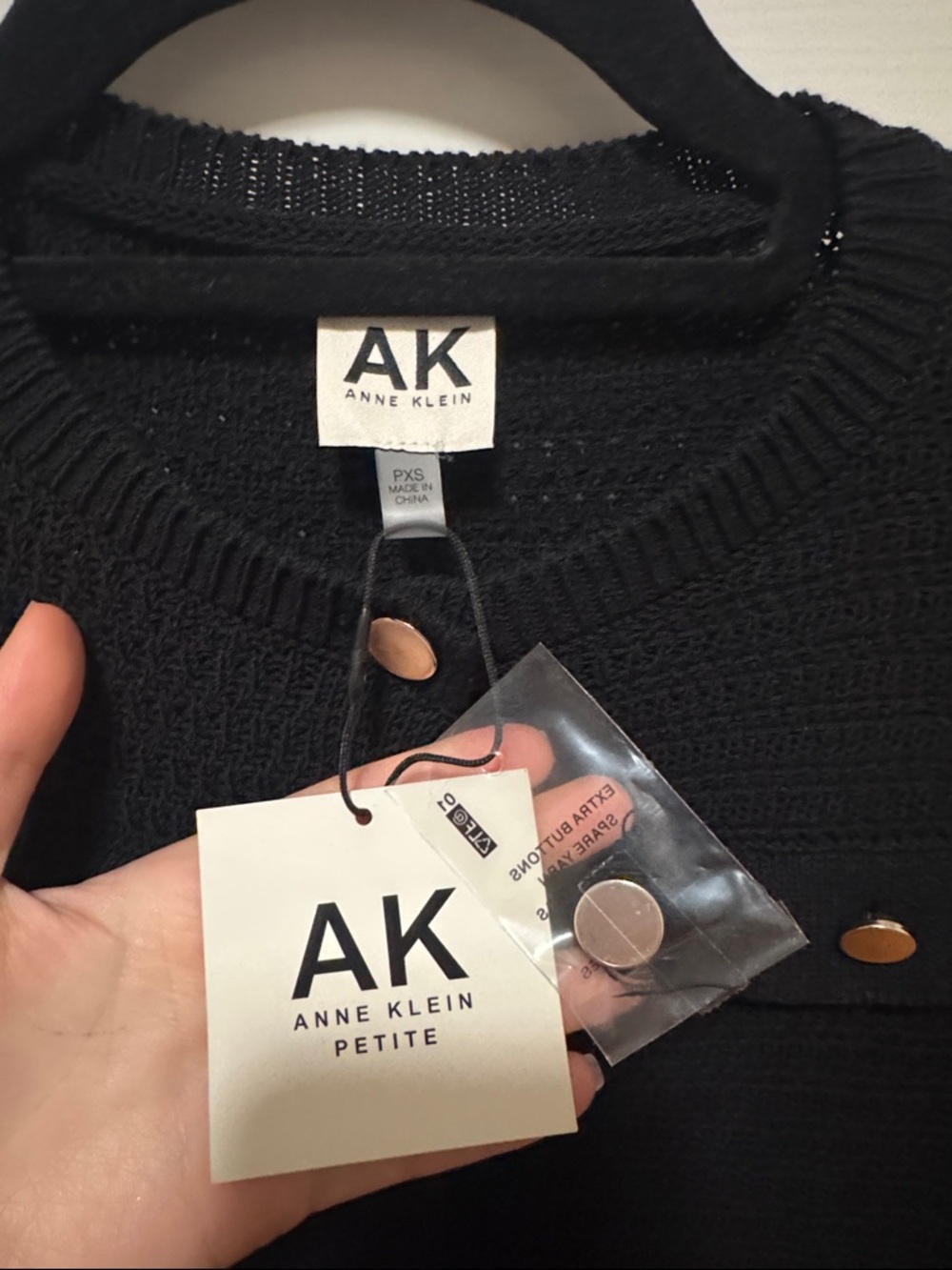 Black Button-Front Knit Cardigan - Picture 5 of 5